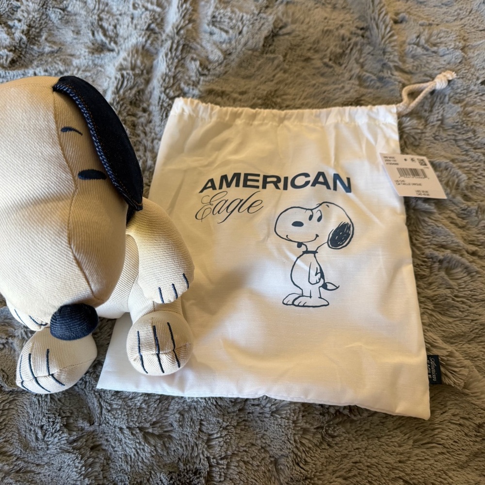 American Eagle Outfitters Snoopy with Drawstring Bag Navy Graphic 2024 Peanuts